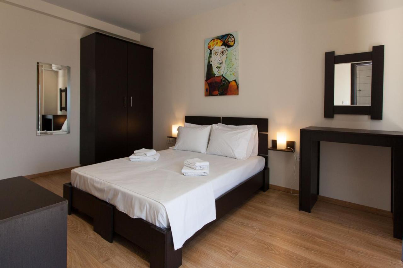 Modern Apt In Glyfada A Breath Away From The Sea - The View Atina Dış mekan fotoğraf
