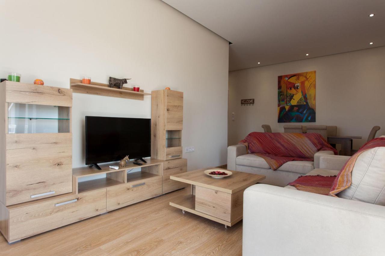 Modern Apt In Glyfada A Breath Away From The Sea - The View Atina Dış mekan fotoğraf