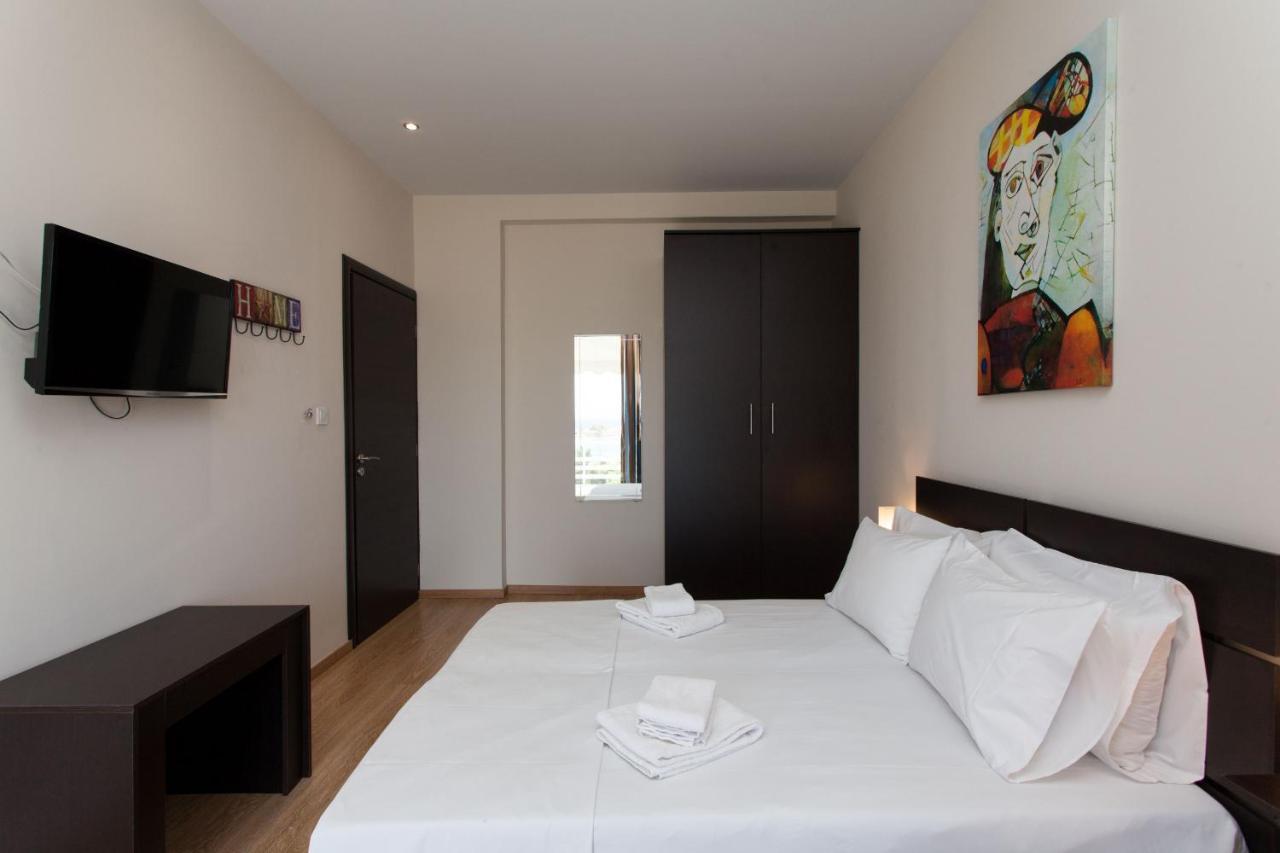 Modern Apt In Glyfada A Breath Away From The Sea - The View Atina Dış mekan fotoğraf
