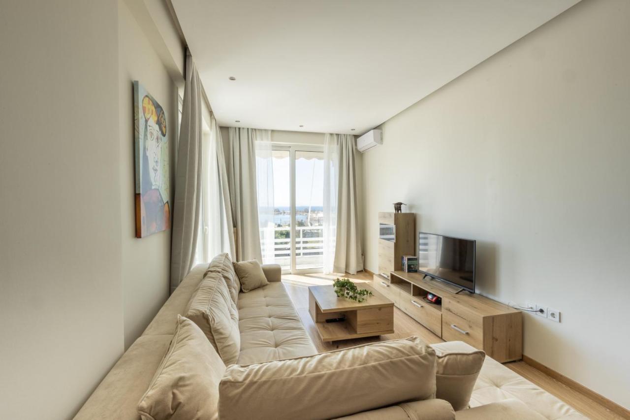 Modern Apt In Glyfada A Breath Away From The Sea - The View Atina Dış mekan fotoğraf